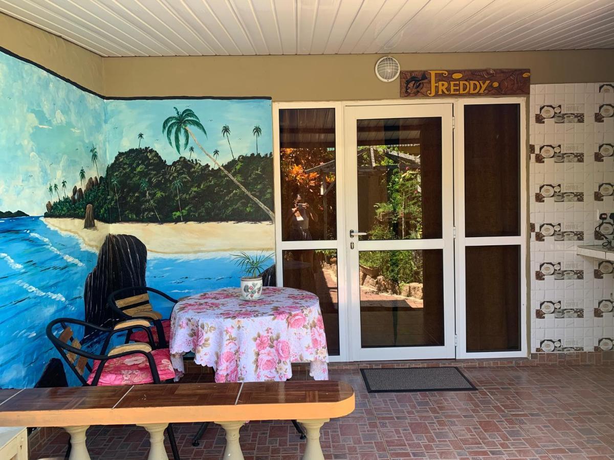 לה דיג Island Bungalow מראה חיצוני תמונה